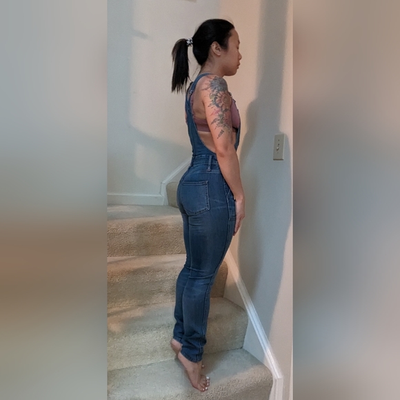 Like New - Madewell Skinny Denim Overalls XS Inseam: 25" - Picture 2 of 5